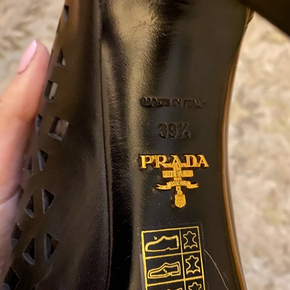 Prada Black Laser Cut Leather Peep Toe Booties Pumps Back Zip Size 39.5 - BNIB! - Picture 10 of 16